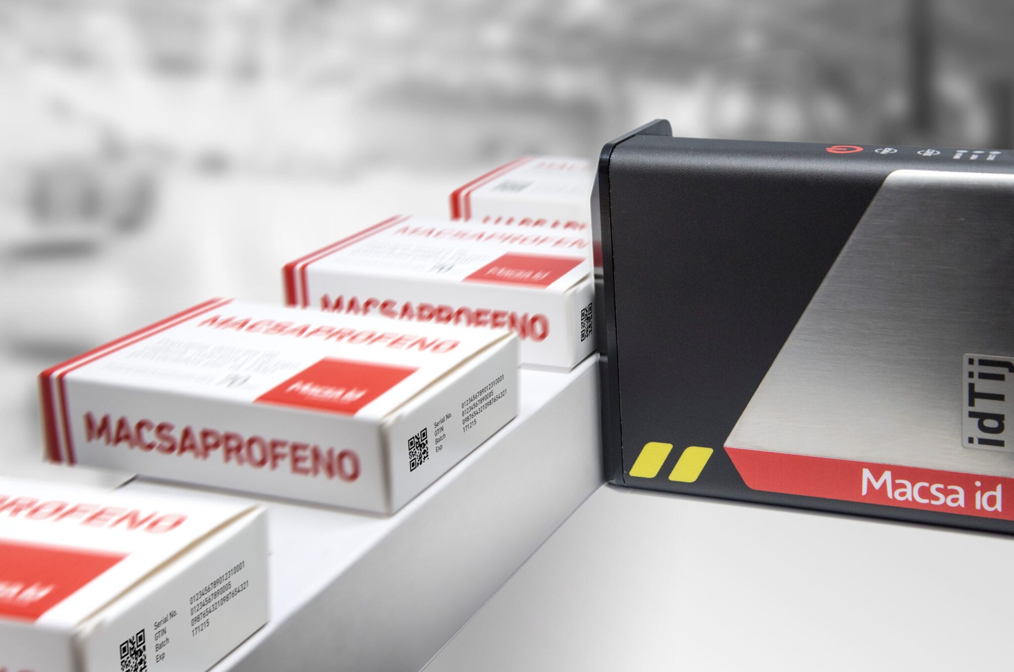 High-resolution industrial inkjet printer idTij by Macsa ID, ideal for precise coding and traceability in food, beverage, and pharmaceutical packaging.